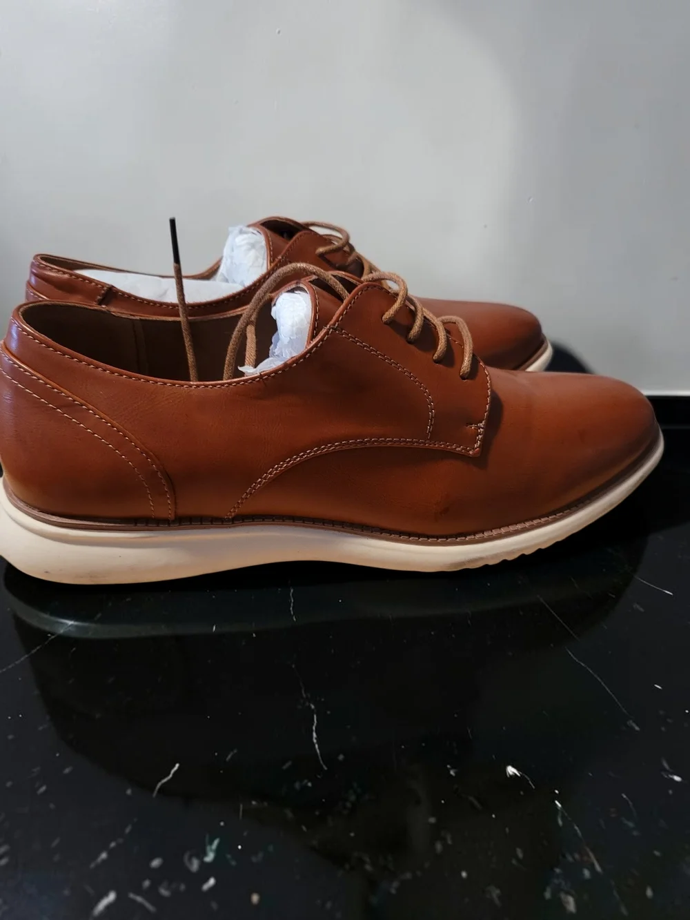 Men's Tan Leather Derby Shoes with White Sole
